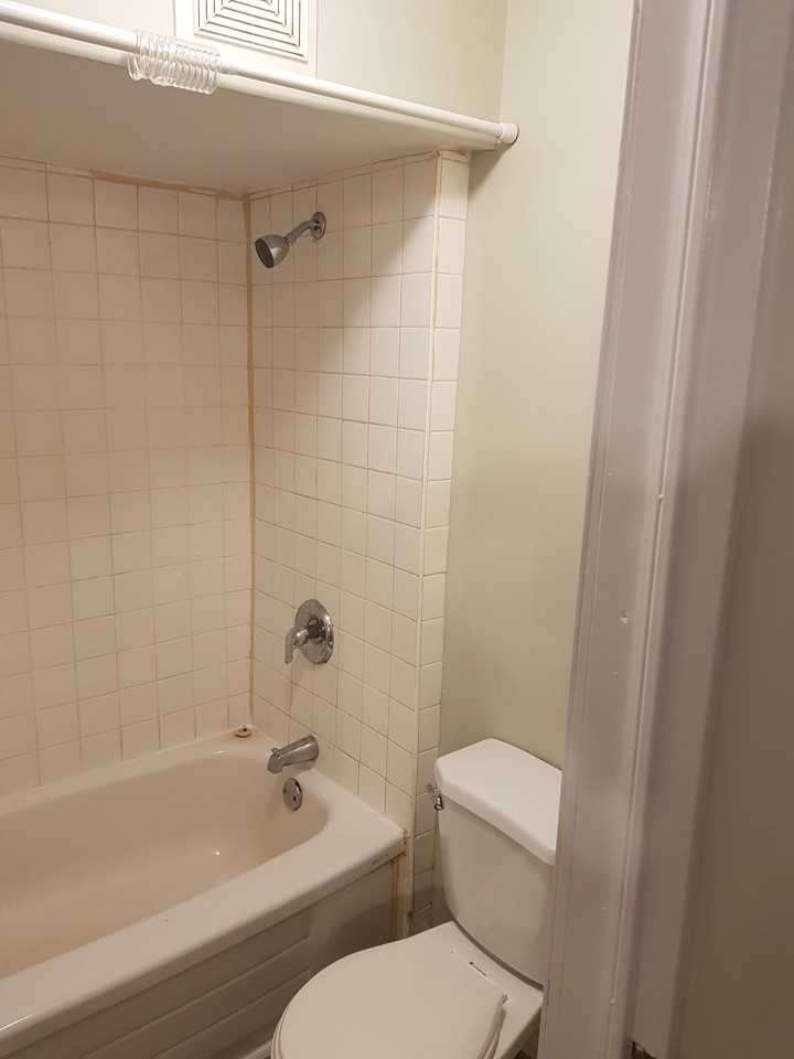 668 Queens Avenue - Photo 4 of 9