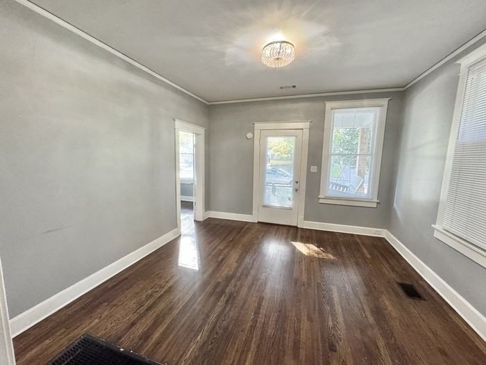 666 Landis St - Photo 4 of 27