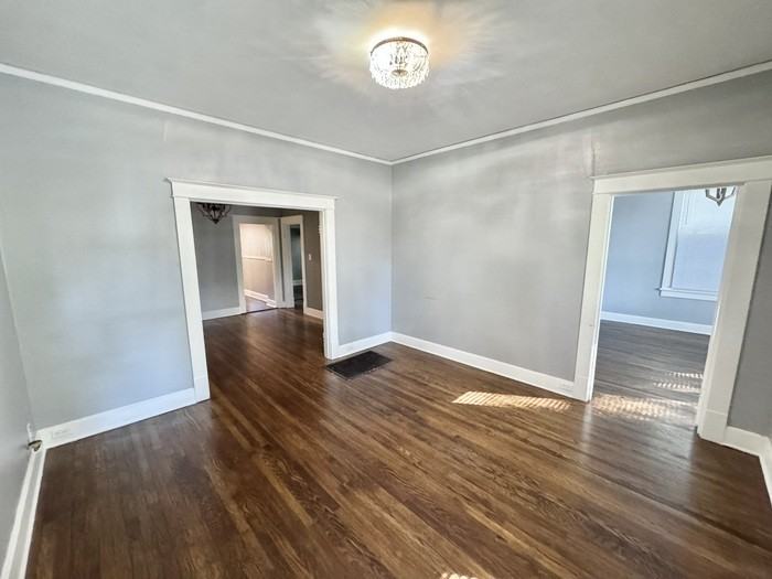 666 Landis St - Photo 5 of 27