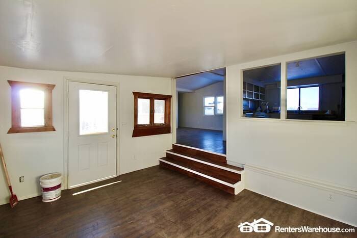 150 N Zerex St #11 - Photo 3 of 20