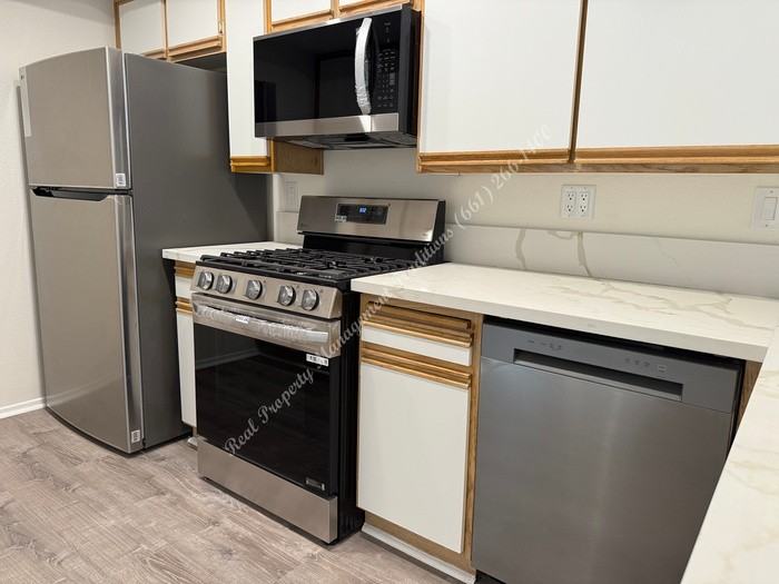 44514 15th St E #3 - Photo 4 of 18