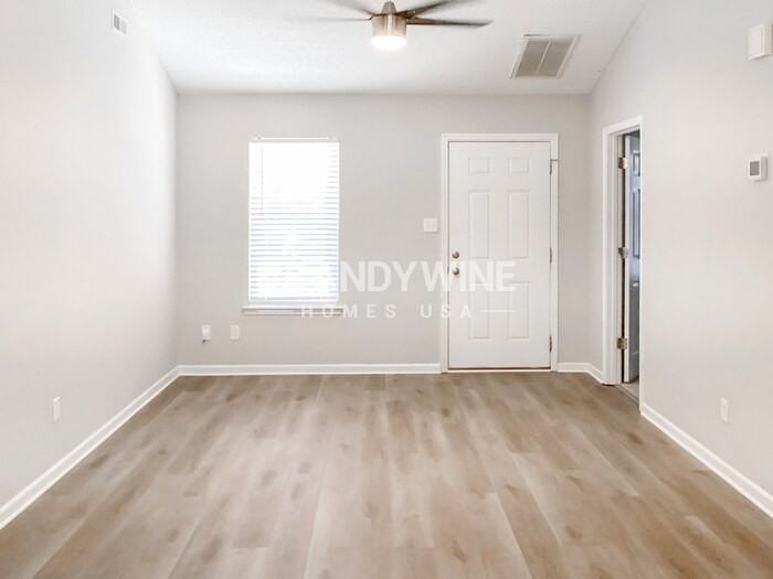 1735 Thriftwood Drive #1735 - Photo 2 of 27