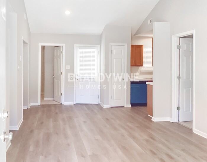 1735 Thriftwood Drive #1735 - Photo 3 of 27