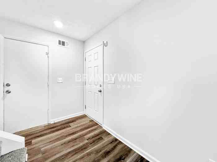 1096 Brandon Hill Way - Photo 2 of 22