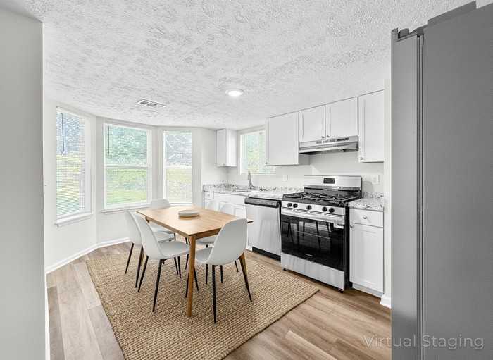 1096 Brandon Hill Way - Photo 6 of 22