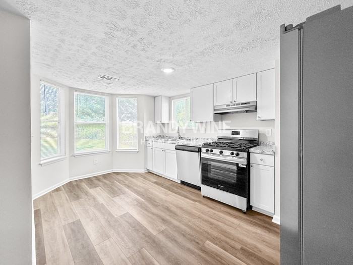 1096 Brandon Hill Way - Photo 7 of 22