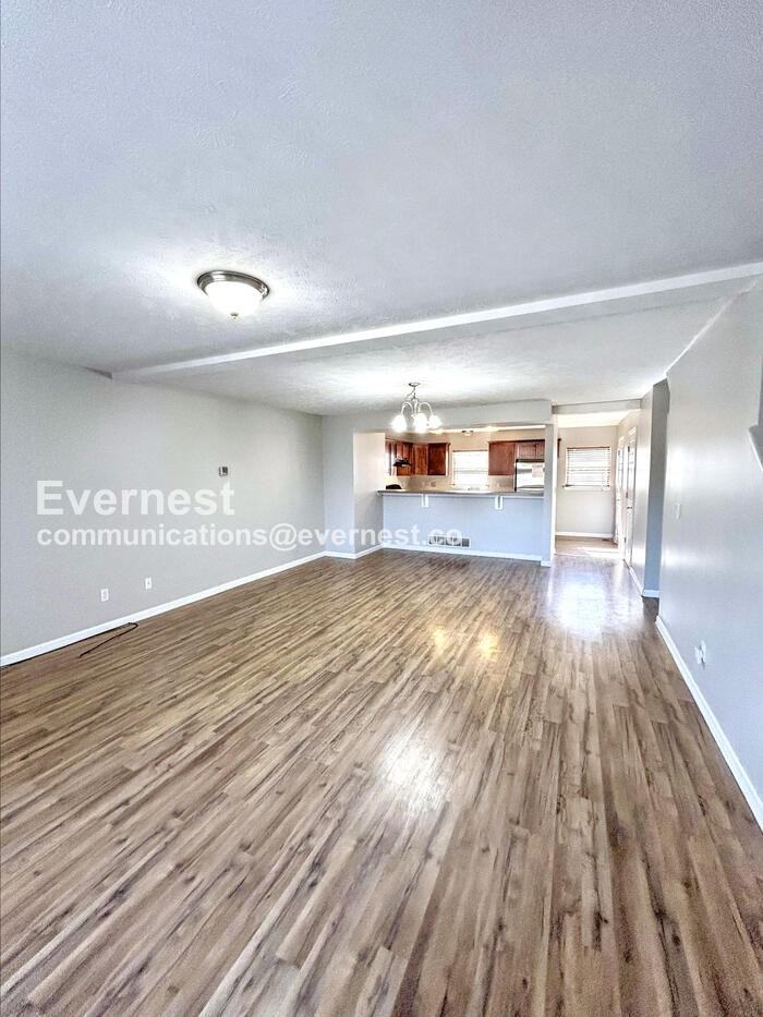 4072 Cedar Ave - Photo 3 of 20