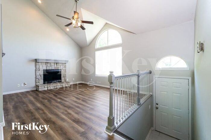 1306 Park Dr - Photo 3 of 15