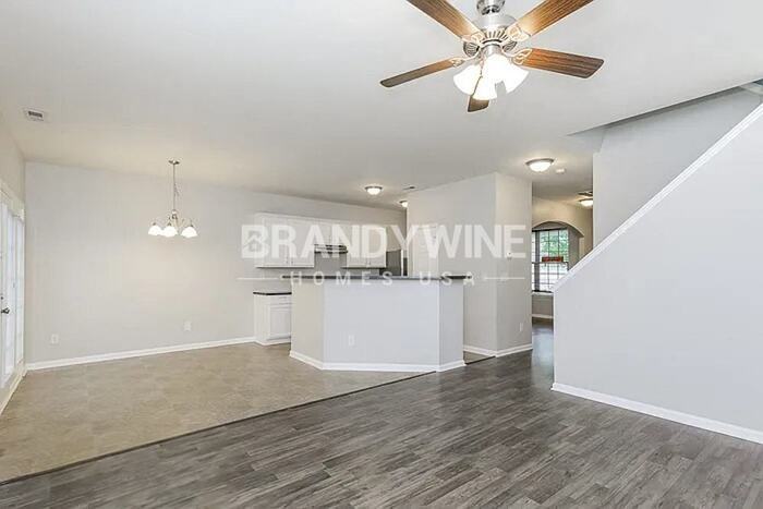 3825 Fircrest Dr - Photo 2 of 19