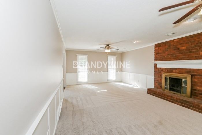 292 E Valleywood Dr #292E - Photo 3 of 22