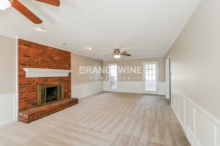 292 E Valleywood Dr #292E - Photo 4 of 22