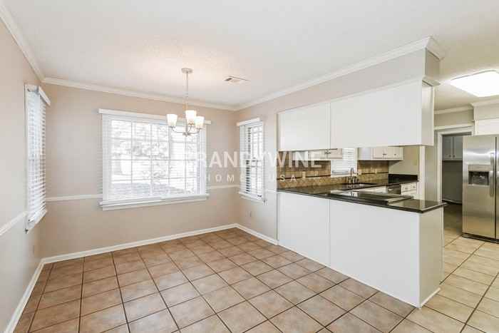 292 E Valleywood Dr #292E - Photo 6 of 22