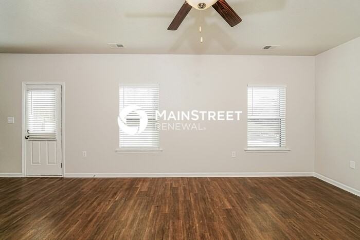 1064 Pilgrim Ln - Photo 4 of 19