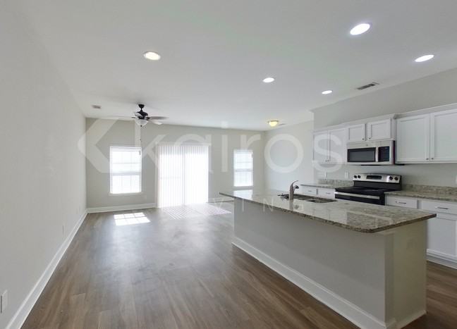 106 Regis Way - Photo 6 of 22