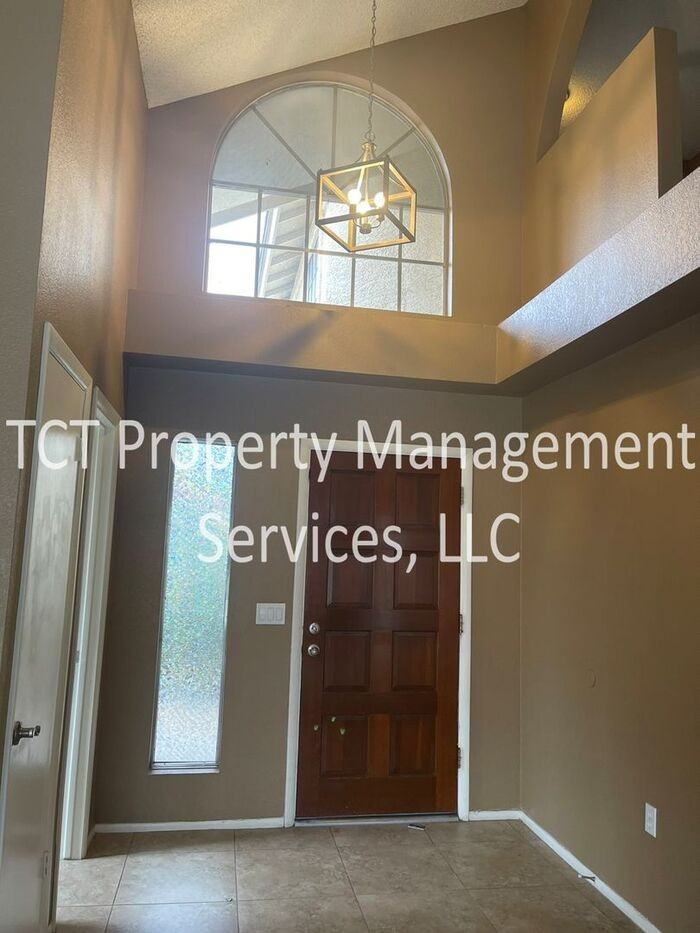 1224 W Manor St - Photo 3 of 17