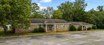 featured image of 292 W Claiborne St