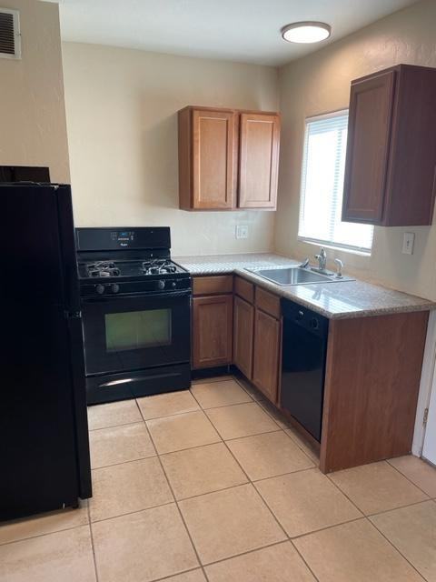 2229 N Columbus Blvd #2 - Photo 4 of 8