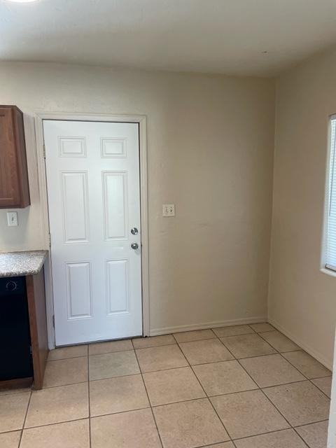 2229 N Columbus Blvd #2 - Photo 5 of 8