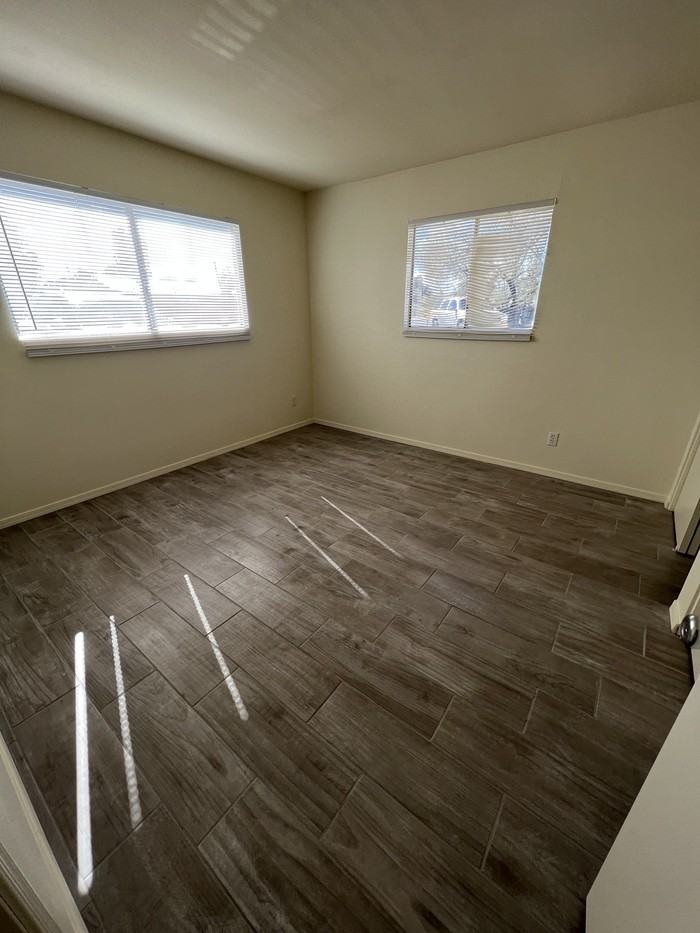 3731 E Hampton St - Photo 6 of 11