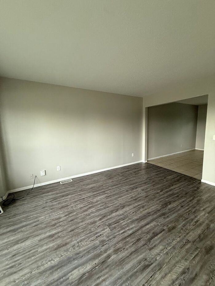 5510 N Division St #5510 - Photo 2 of 17