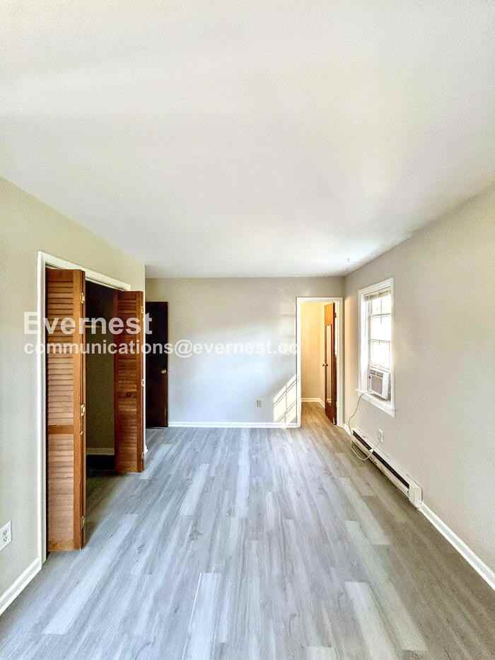 4609 Hillbrook Ave - Photo 7 of 22