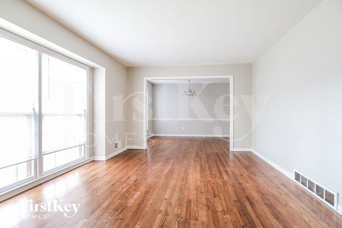 9959 Goddard Street - Photo 2 of 14