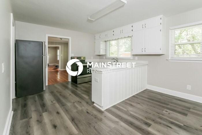 331 Skyview Drive - Photo 6 of 16