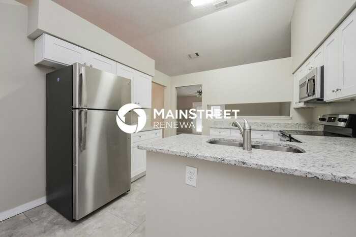 945 Delano Ct - Photo 7 of 15