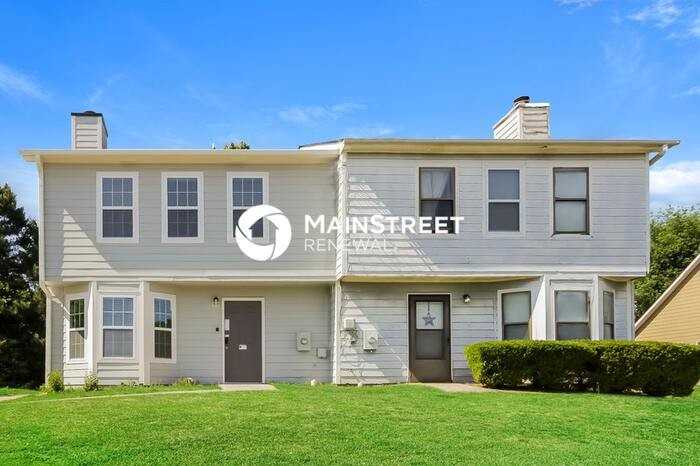 7985 East Field Drive