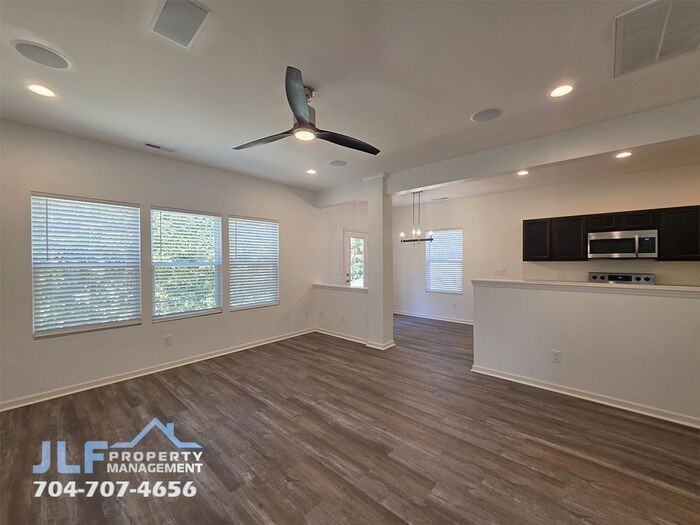 150 Pin Oak Ct - Photo 2 of 25