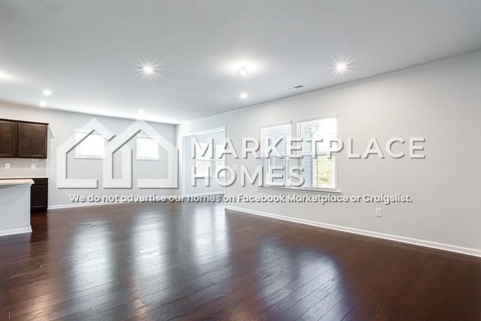 1663 Branch Creek Dr - Photo 6 of 43