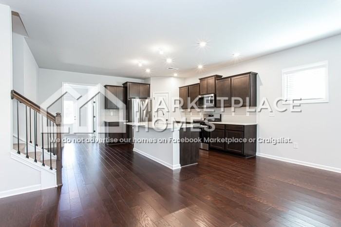 1663 Branch Creek Dr - Photo 7 of 43