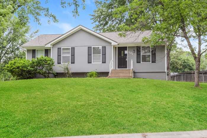 101 Sw Victor Dr - Photo 5 of 14