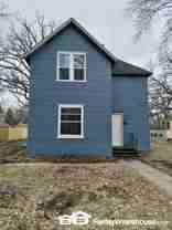 225 3rd Ave Ne #2 - Photo 1 of 1