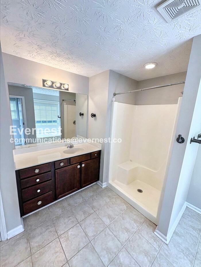 2132 Grant Avenue - Photo 6 of 27