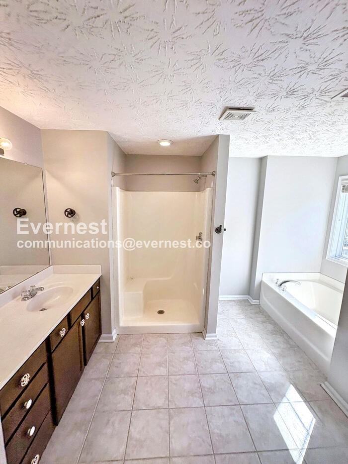 2132 Grant Avenue - Photo 7 of 27