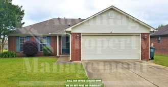 900 Brownstone Dr - Photo 1 of 1