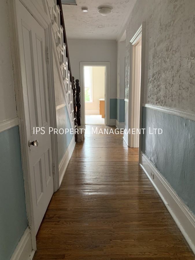 114 Bridge St E - Photo 4 of 14