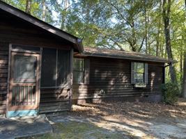 featured image of 887 Westland Dr Sw #887