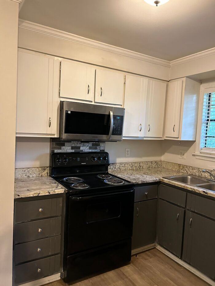 887 Westland Dr Sw #887 - Photo 2 of 9