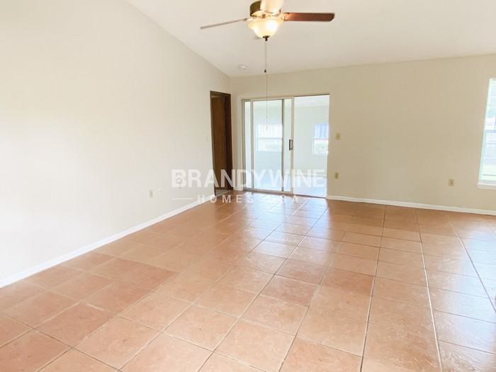 4965 Reginald Rd - Photo 6 of 21