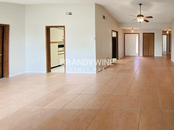 4965 Reginald Rd - Photo 7 of 21