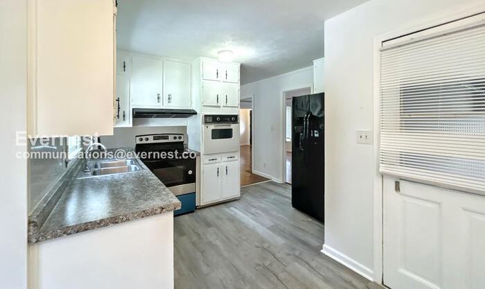 5151 Vivid Drive Southwest - Photo 3 of 36