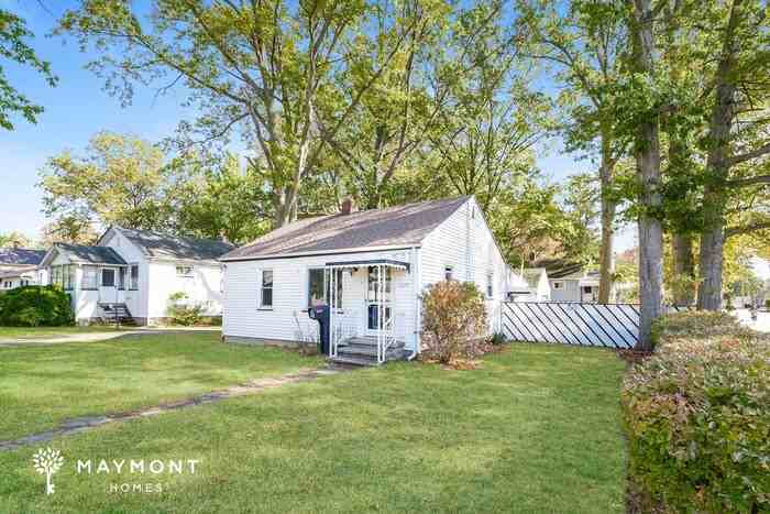 1577 E 332nd St - Photo 2 of 3