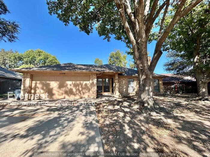 1408 Sunny Glen Street