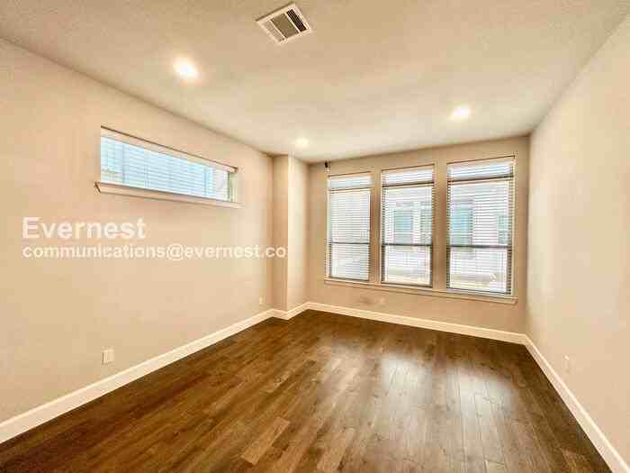 4227 Boyer Pl - Photo 7 of 27