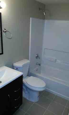 207 Ballard St - Photo 6 of 9