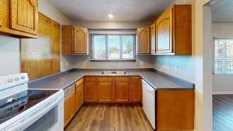 304 10th Ave Ne #3 - Photo 1 of 1