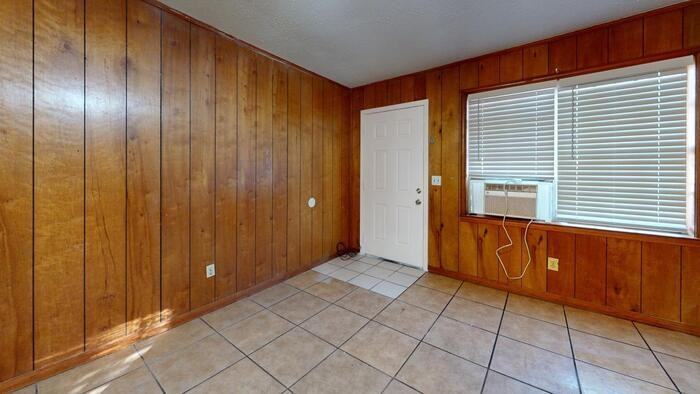 923 Bremen Ave #A - Photo 3 of 10