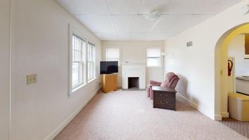 featured image of 303 N 15th St #1